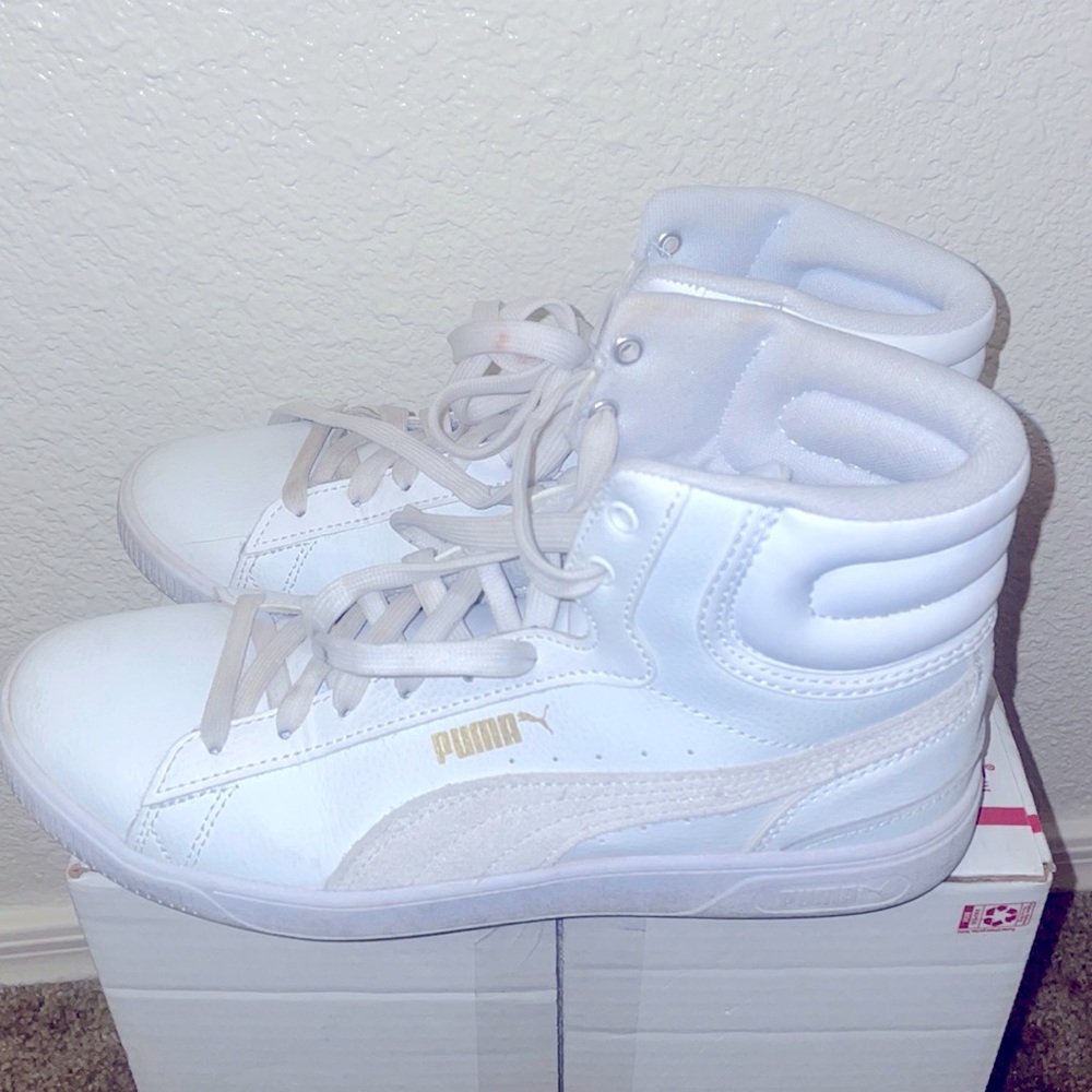 Puma woman’s high tops size 8